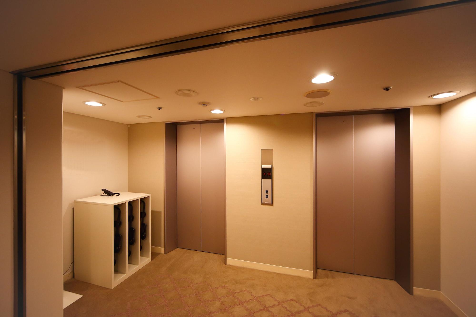 Kobe Sannomiya Tokyu Rei Hotel Extérieur photo